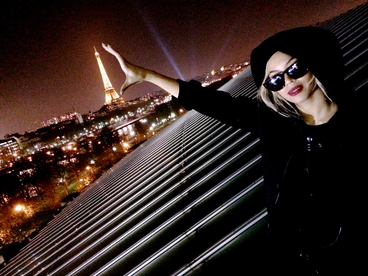 Beyonce and the Eiffel Tower